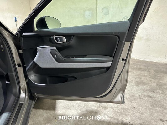 Polestar 2 Long Range Dual Motor Launch Edition 78kWh 408pk 2020 (Origineel-NL + 1e Eigenaar), J-173-PZ