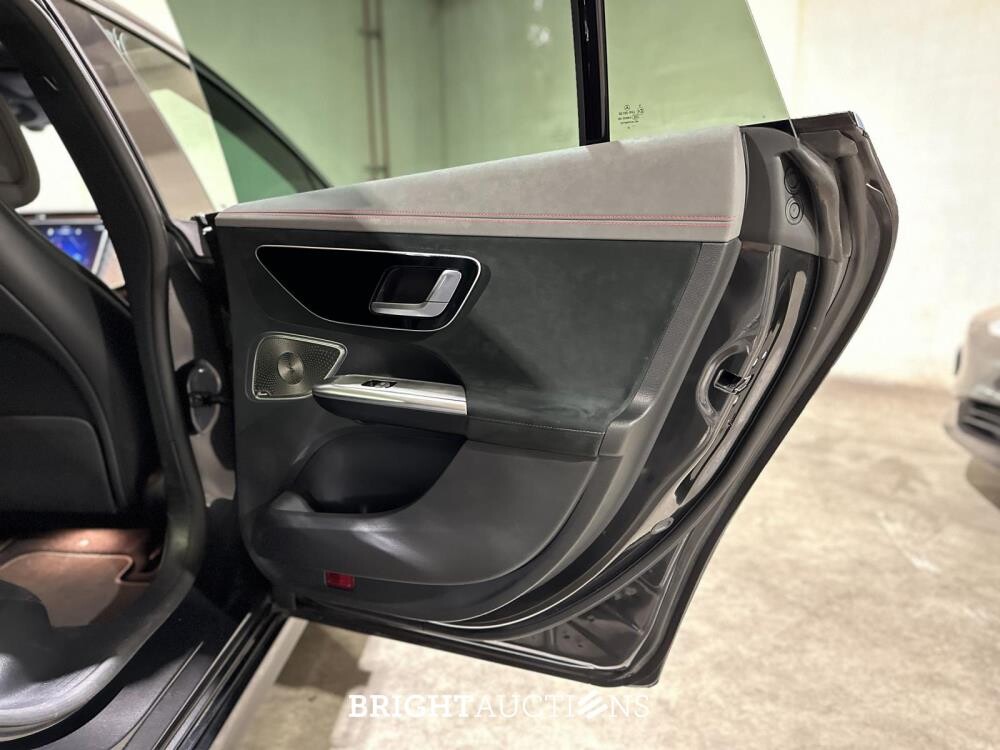 Mercedes-Benz EQE350+ Launch Edition AMG Line 91 kWh 292pk 2022 (Origineel-NL), P-880-TP