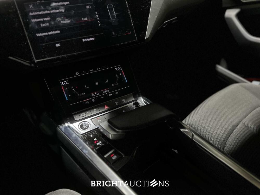 Audi Q8 e-tron 50 Quattro 95 kWh 340pk 2023 (Origineel-NL), S-106-PZ 