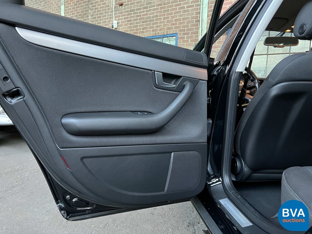 Audi A4 Limousine 2.0 Pro Line 131PS -Org. NL-, 16-SH-YY.