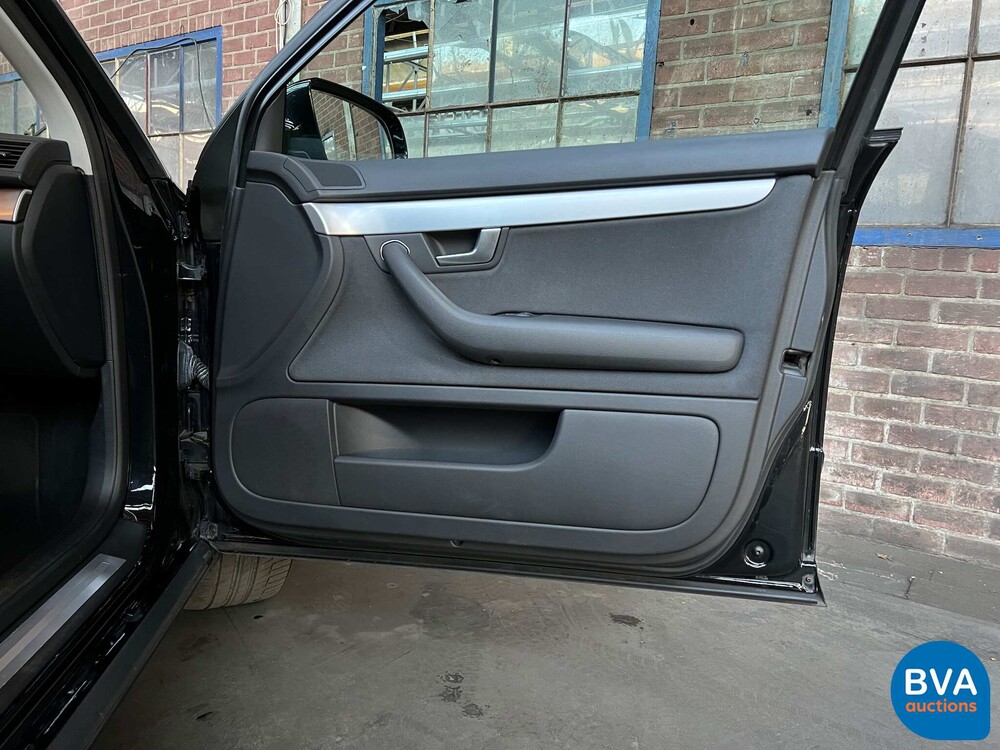 Audi A4 Limousine 2.0 Pro Line 131PS -Org. NL-, 16-SH-YY.