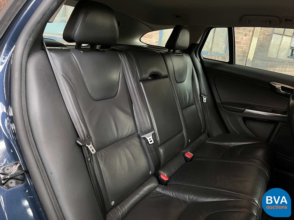 Volvo V60 2.0 D3 5-Zylinder 163PK Summum, GR-322-P.