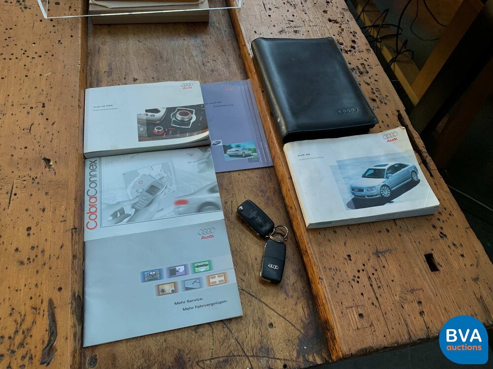 Audi A8 Lang 6.0 W12 Quattro Pro line 450pk 2004, 69-RD-NX