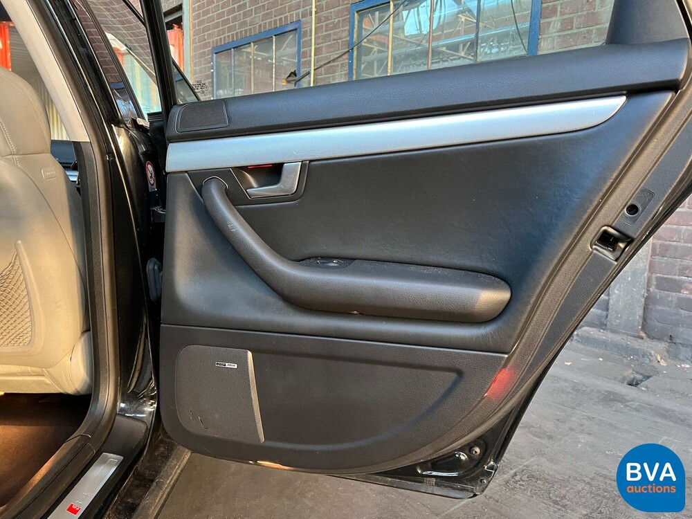 Audi S4 4.2 V8 Quattro ProLine 344pk 2005 -Org. NL-, 97-RB-XH