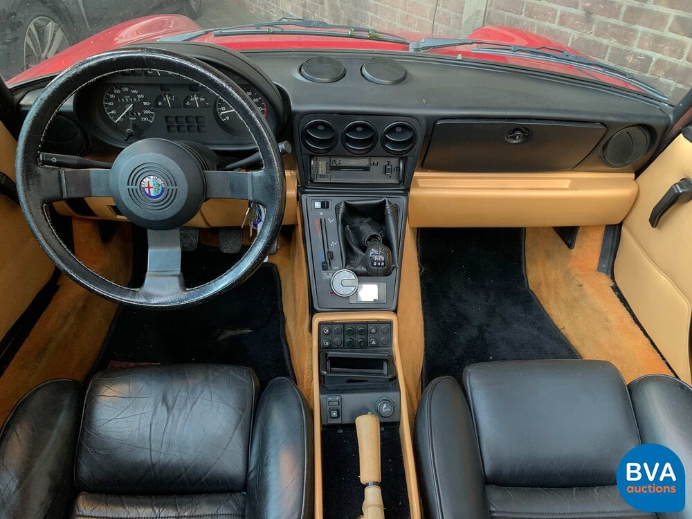 Alfa Romeo Spider 2.0 117pk 1991 -Org. NL-, YZ-30-YF