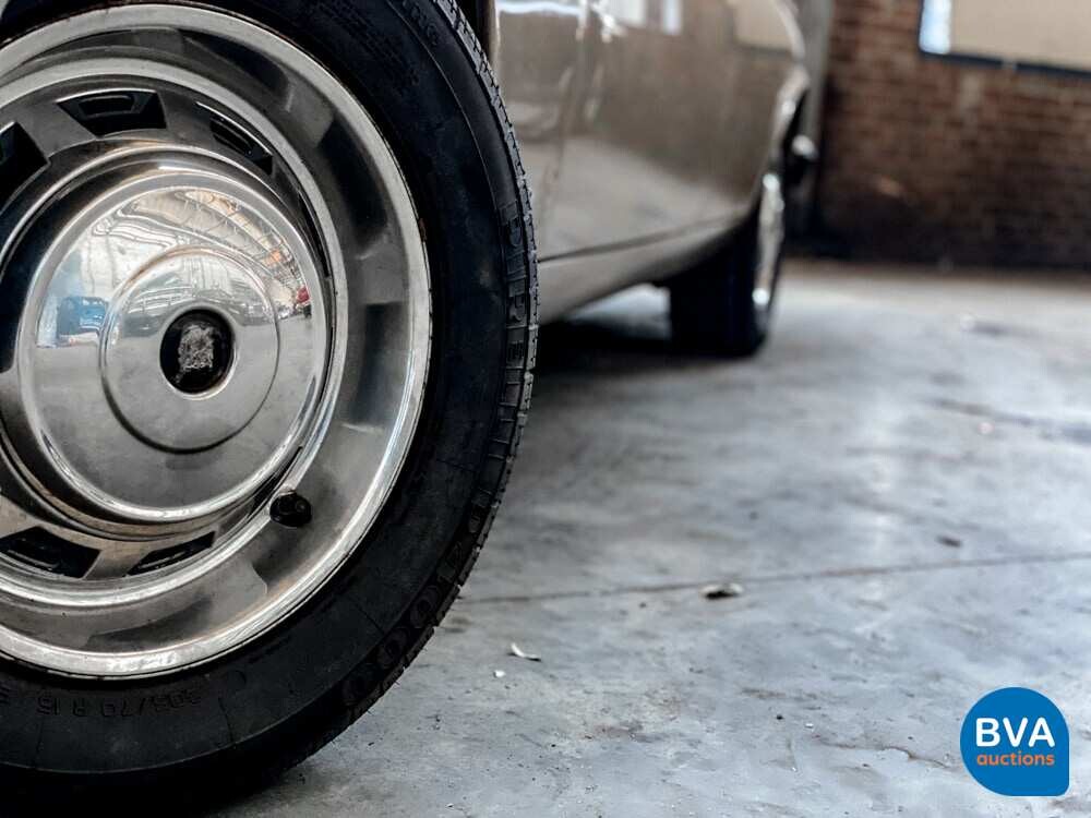 Daimler Double Six 5.3 V12 295pk 1982, 63-TGV-6