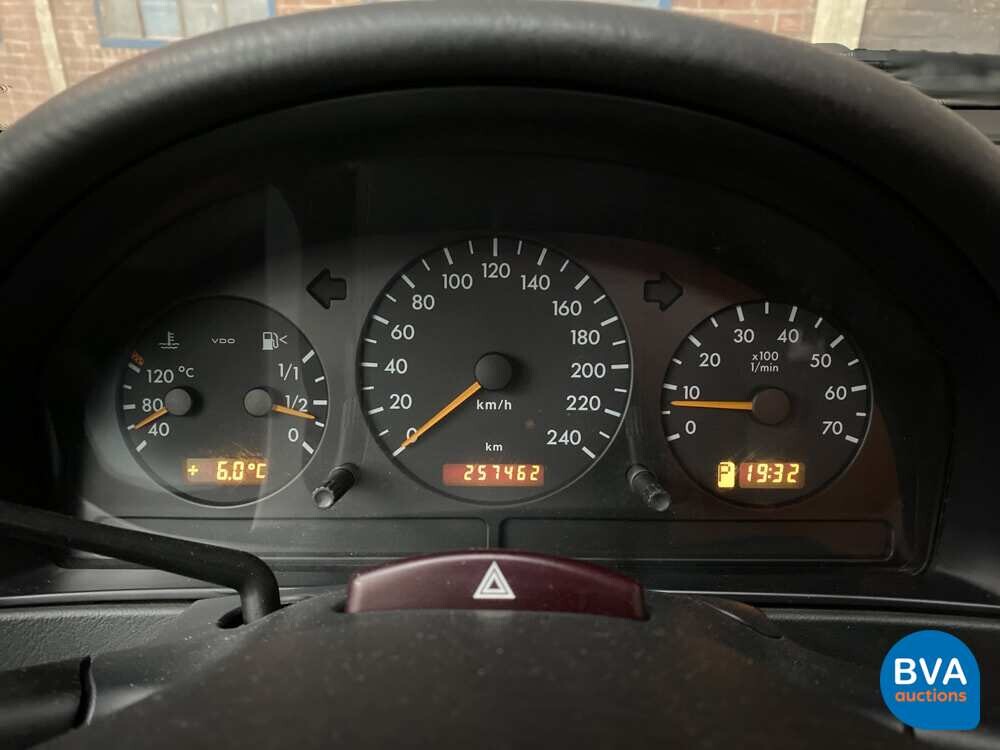 Mercedes-Benz ML500 293pk M-Klasse 2002, SN-823-Z