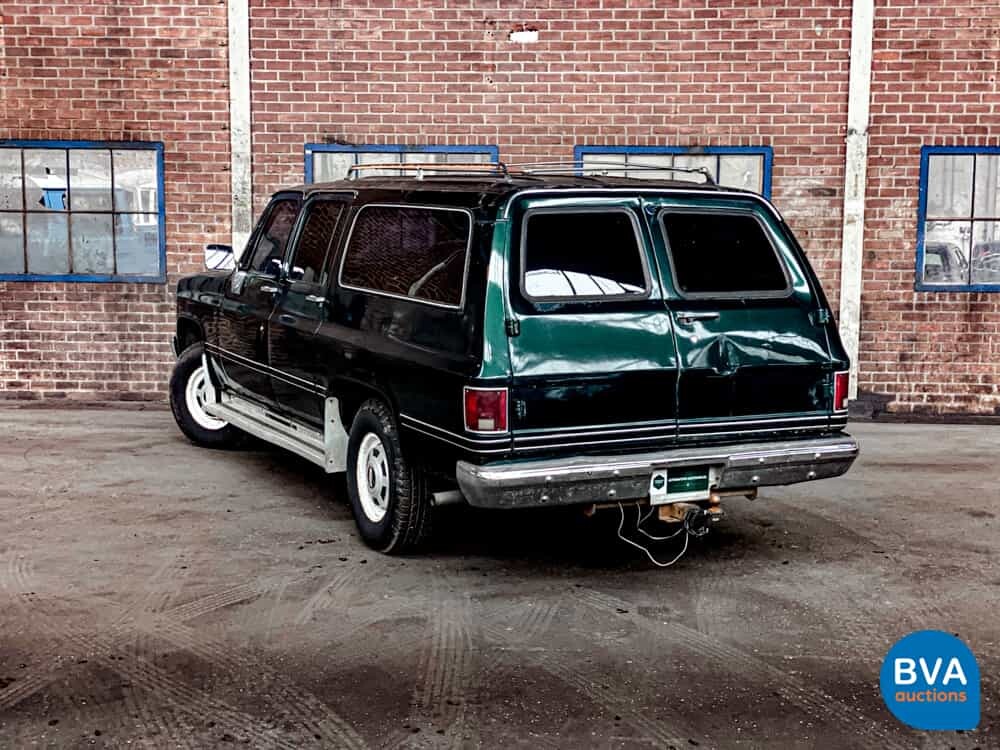 Chevrolet Suburban C2500 180pk 1985