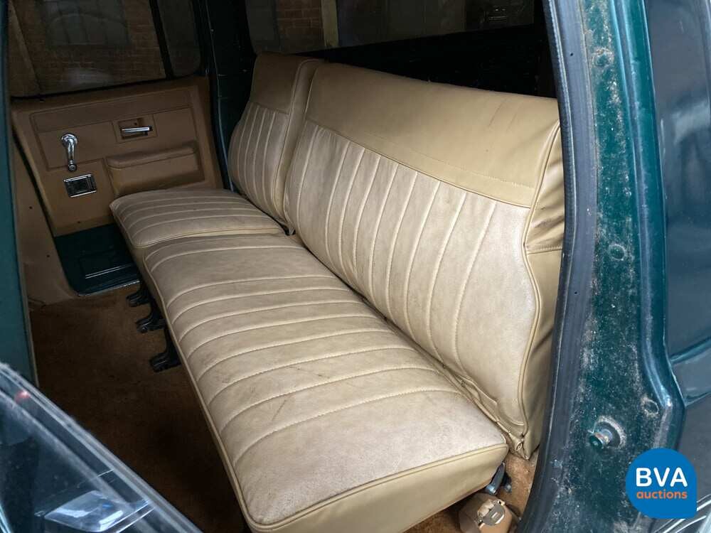 Chevrolet Suburban C2500 180pk 1985