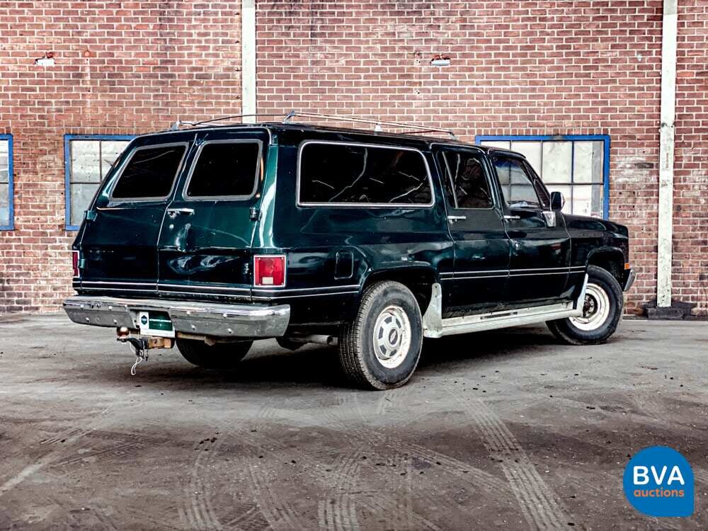 Chevrolet Suburban C2500 180pk 1985