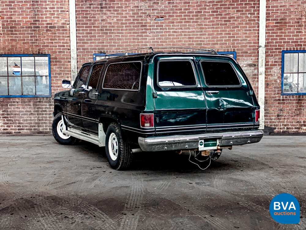Chevrolet Suburban C2500 180pk 1985