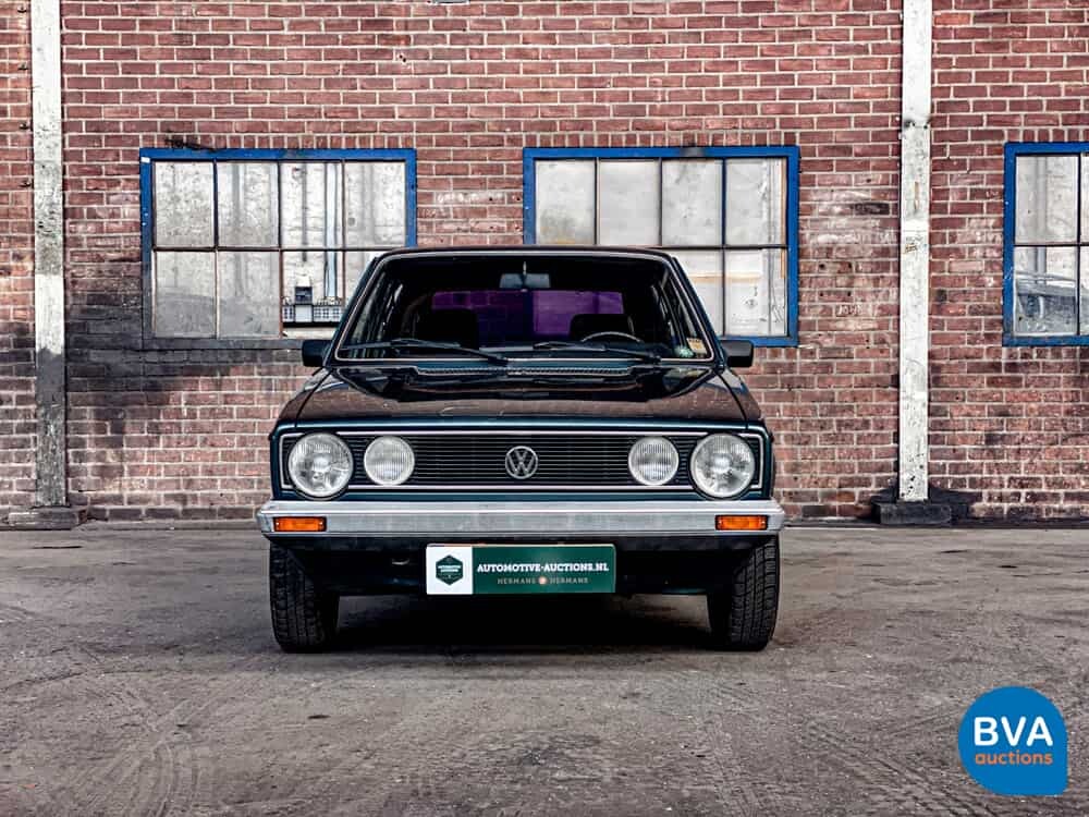 Volkswagen Golf 1 Hatchback 1983, 46-XG-BZ