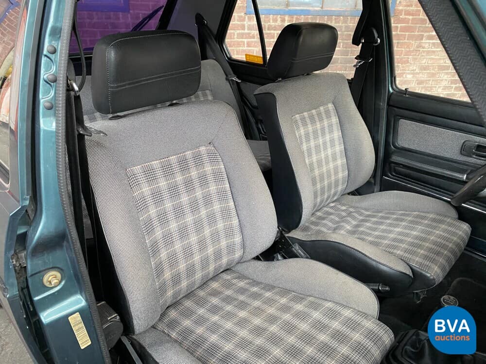 Volkswagen Golf 1 Hatchback 1983, 46-XG-BZ