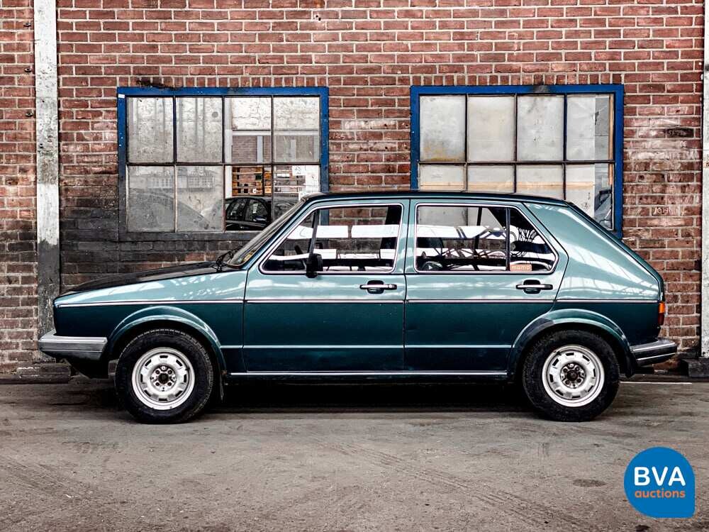 Volkswagen Golf 1 Hatchback 1983, 46-XG-BZ