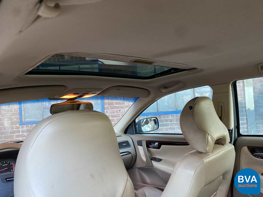 Volvo V70 2.4 AWD Comfort Line 200pk 2001, 22-HNZ-2