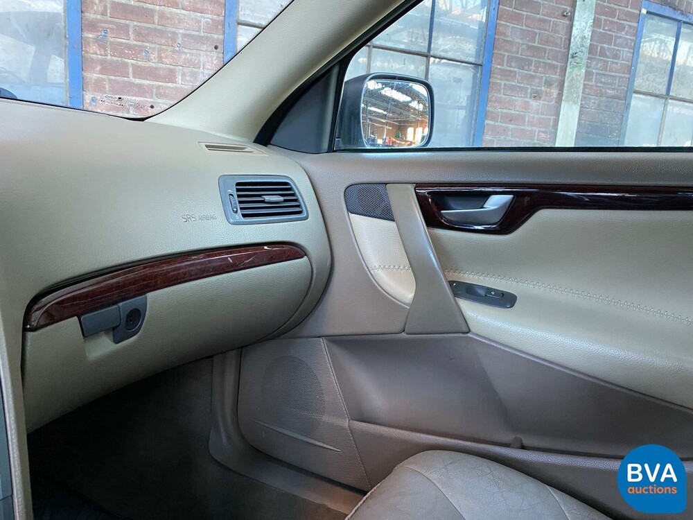 Volvo V70 2.4 AWD Comfort Line 200pk 2001, 22-HNZ-2