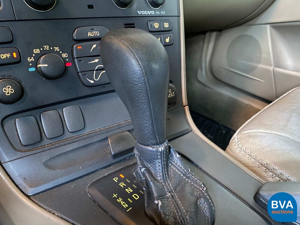 Volvo V70 2.4 AWD Comfort Line 200pk 2001, 22-HNZ-2