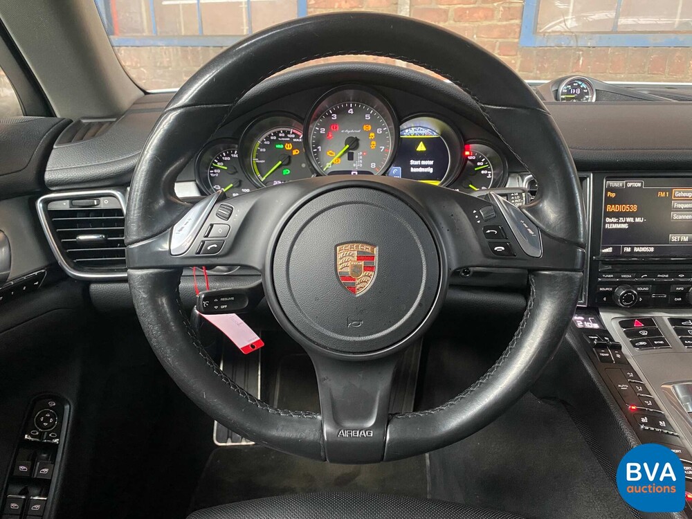 Porsche Panamera S E-Hybrid 416pk SportChrono 2014 -Org NL-, 5-TDZ-03.