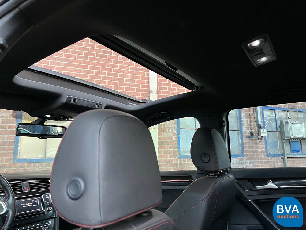 Volkswagen Golf GTI 2.0 TSI 220 PS 2013, P-962-FV.