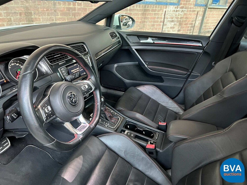 Volkswagen Golf GTI 2.0 TSI 220 PS 2013, P-962-FV.