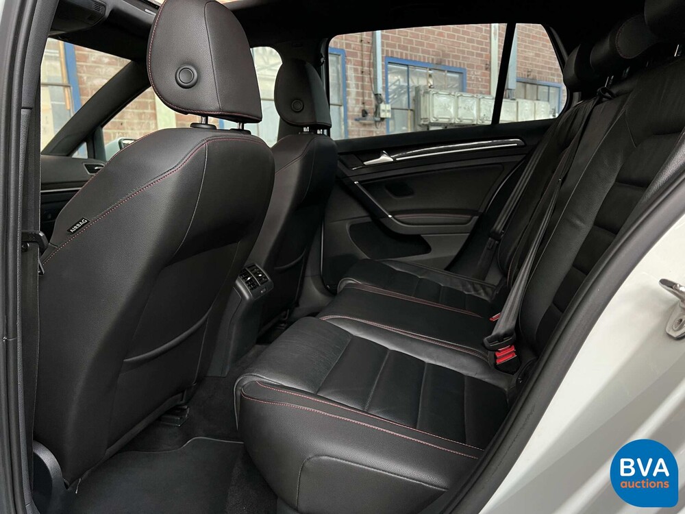 Volkswagen Golf GTI 2.0 TSI 220 PS 2013, P-962-FV.