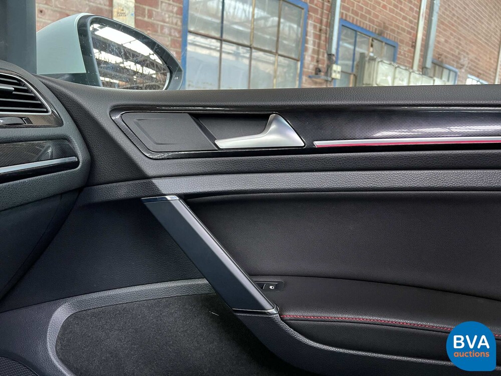 Volkswagen Golf GTI 2.0 TSI 220 PS 2013, P-962-FV.