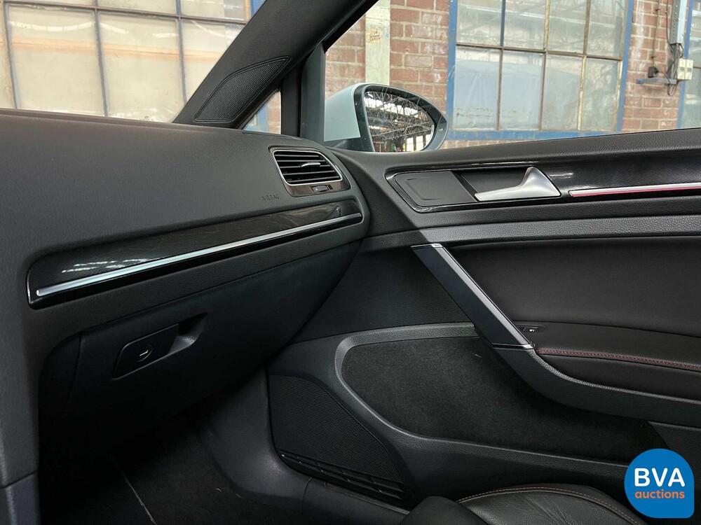 Volkswagen Golf GTI 2.0 TSI 220 PS 2013, P-962-FV.