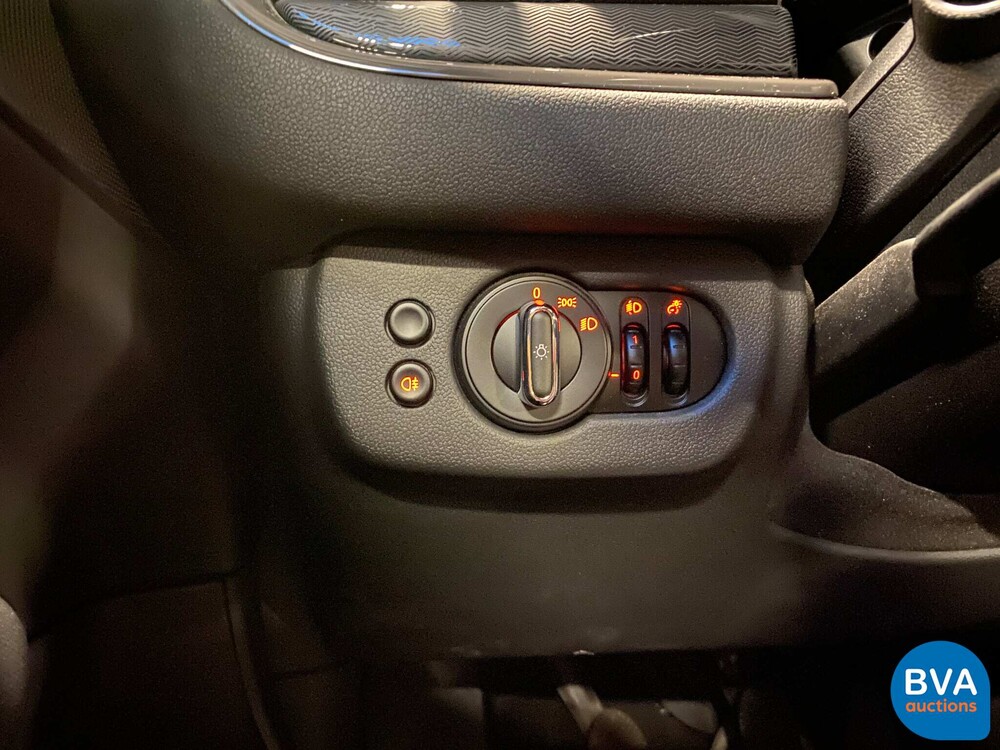 Mini Clubmann 1.5D 116 PS 2016 British Racing Green Mini Cooper.