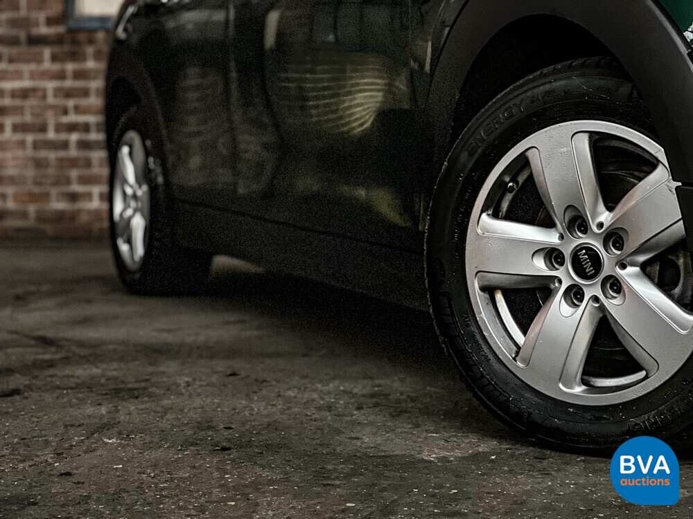 Mini Clubmann 1.5D 116 PS 2016 British Racing Green Mini Cooper.