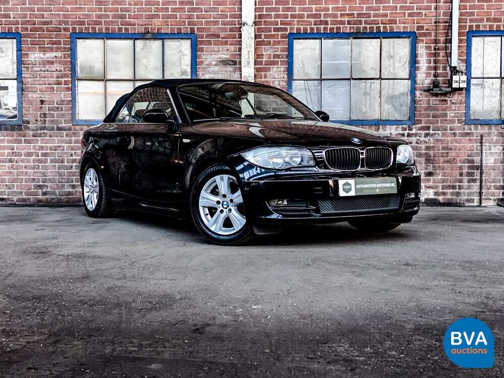 BMW 118i Cabrio High Executive 1er 143PS 2010 -Org. NL-, 39-KNT-4.