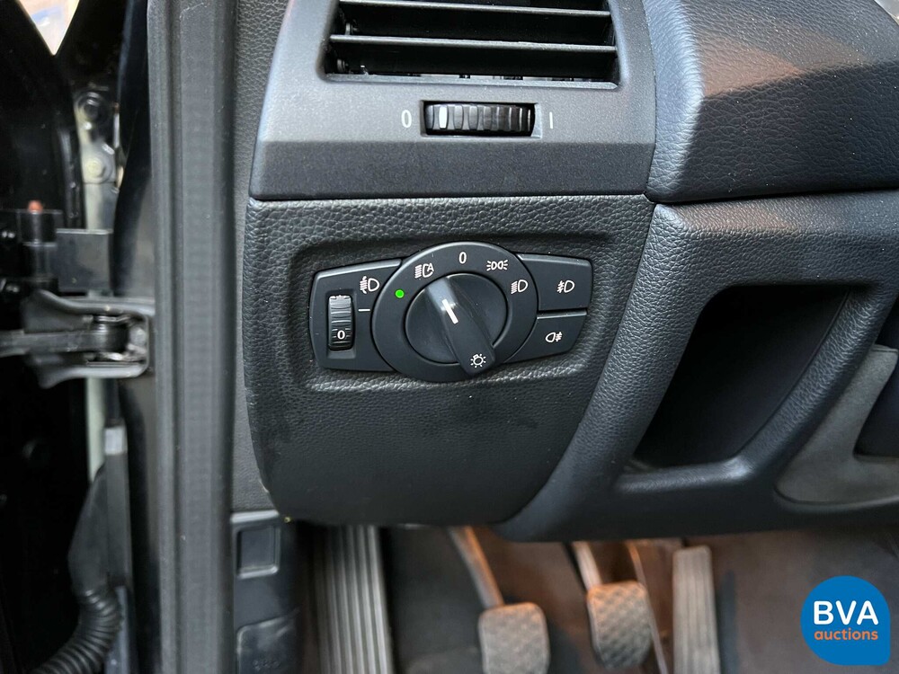 BMW 118i Cabrio High Executive 1er 143PS 2010 -Org. NL-, 39-KNT-4.