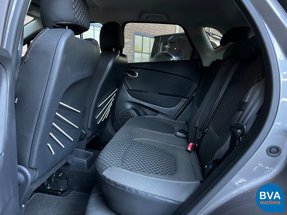 Renault Capture 1.2 Tce Bose 118 PS 2018, P-996-FP.