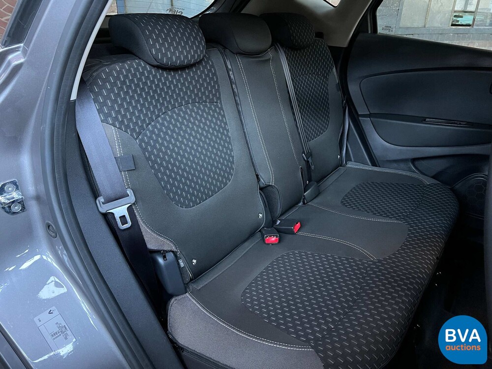 Renault Capture 1.2 Tce Bose 118 PS 2018, P-996-FP.