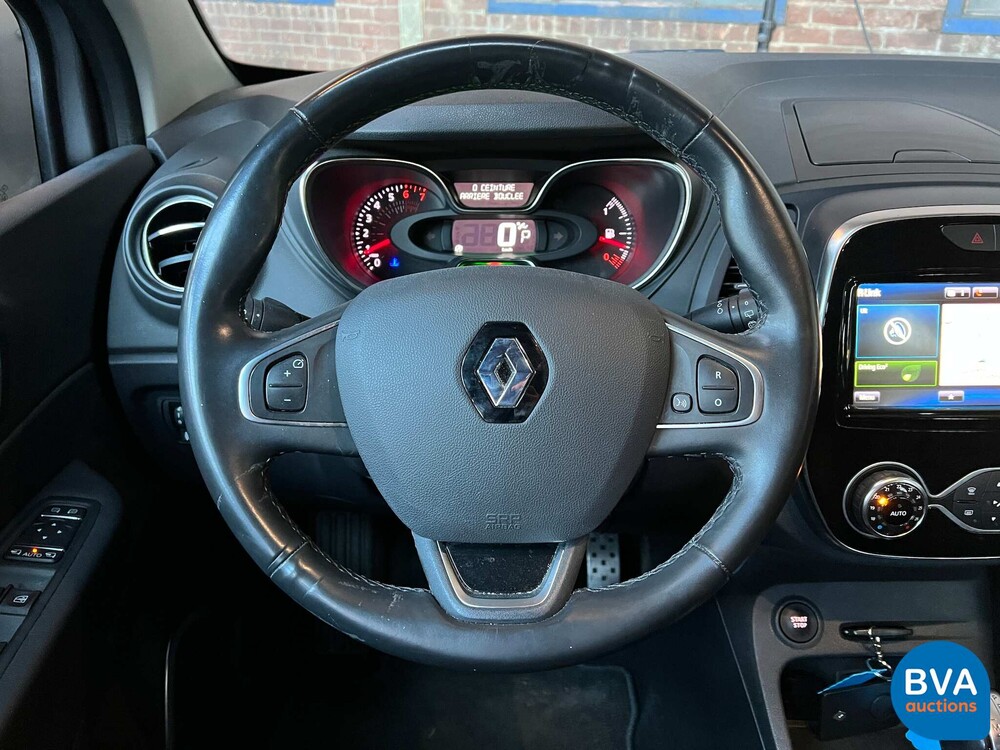 Renault Capture 1.2 Tce Bose 118 PS 2018, P-996-FP.