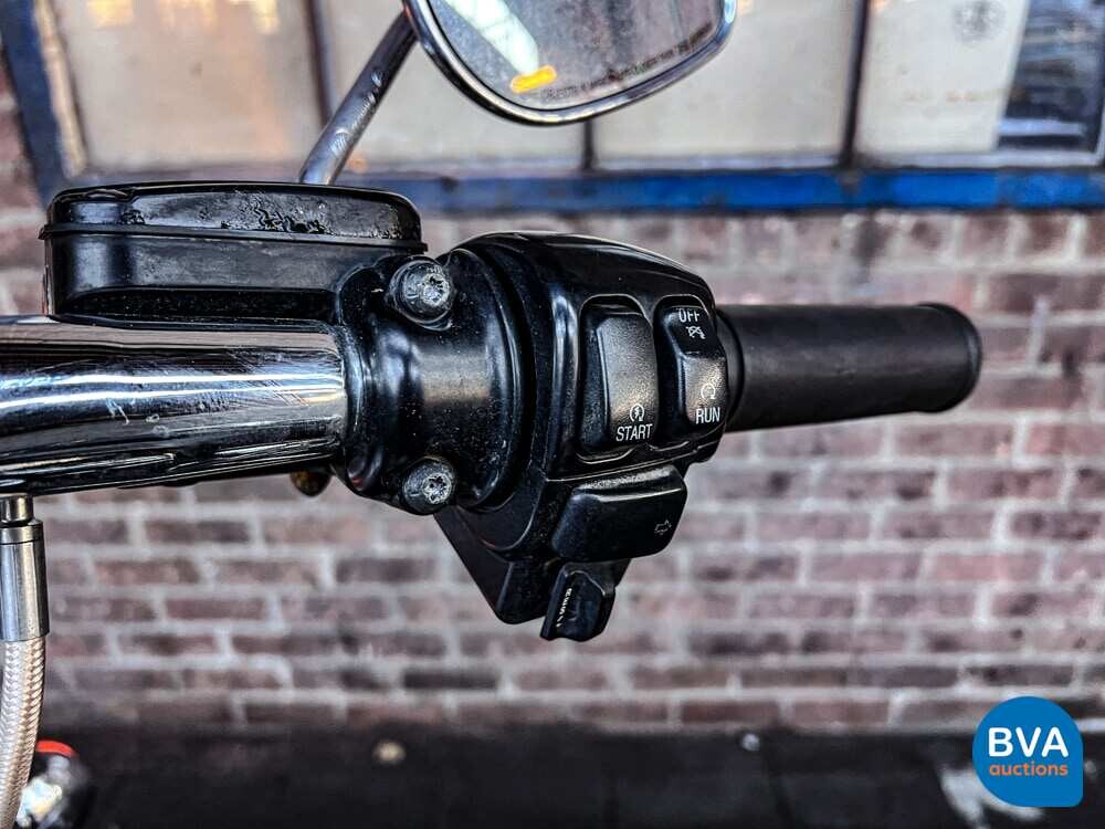 2008er Harley-Davidson Road King FLHRC mit 67 PS.