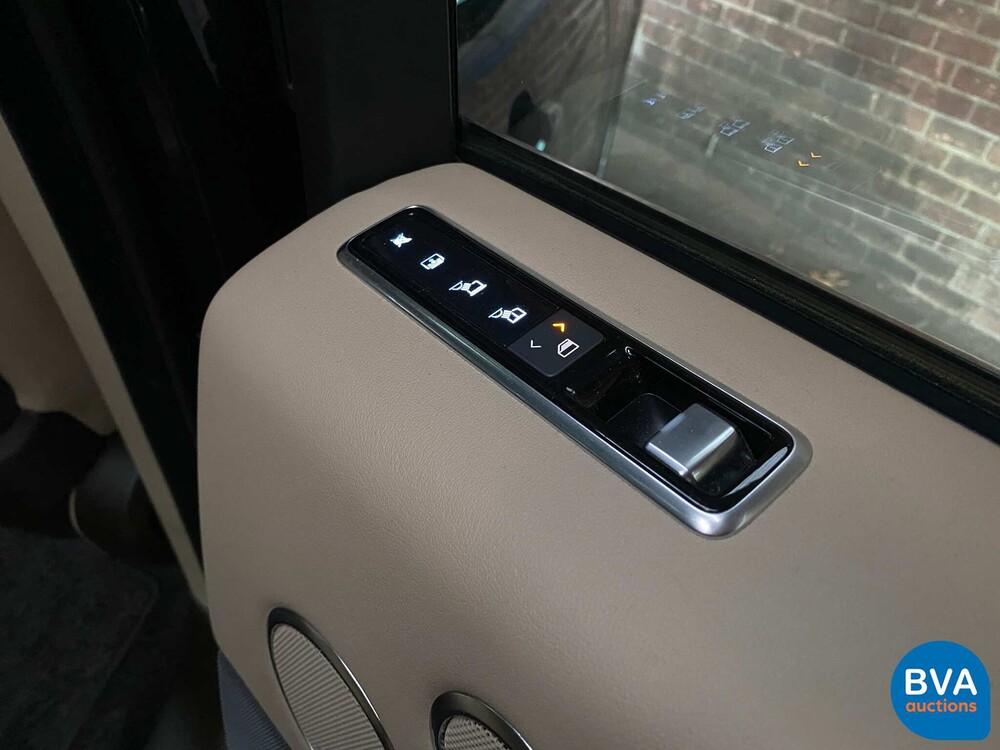 Land Rover Range Rover P400e Vogue 404PS Plug-In Hybrid 2019 -Org. NL-FACELIFT, XV-122-H.