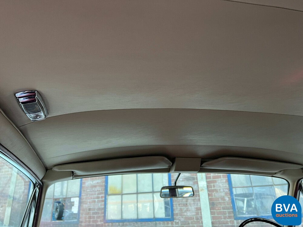 Rolls-Royce Silver Shadow 6.8 V8 Saloon type ll 1972, DL-11-60