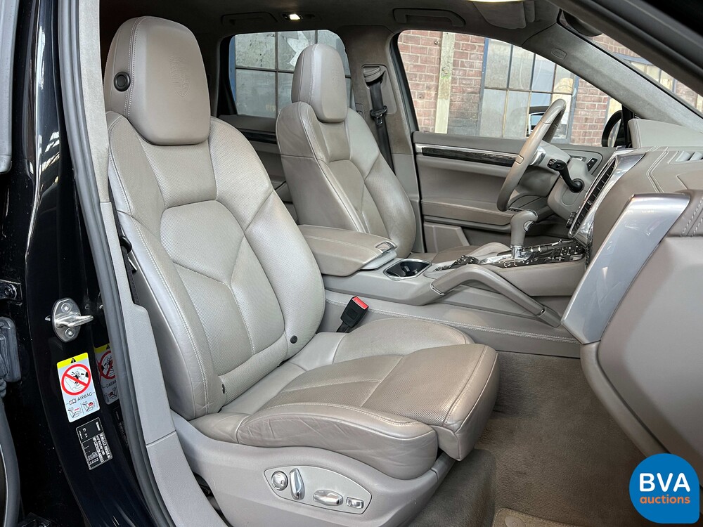 Porsche Cayenne 4.8 Turbo 500 PS 2010, RZ-707-X.