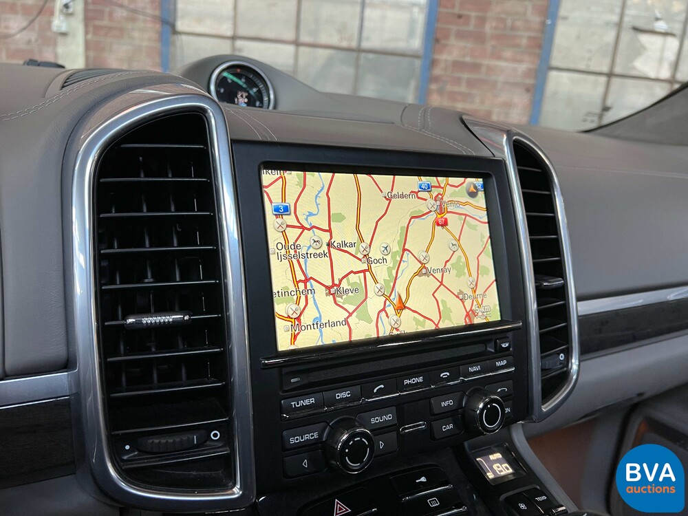Porsche Cayenne 4.8 Turbo 500 PS 2010, RZ-707-X.