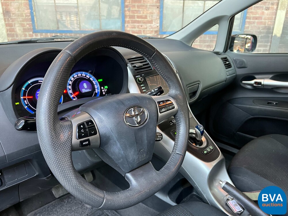 Toyota Auris 1.8 Vollhybrid Dynamisch 136PS 2011 -Org. NL-, 95-PKJ-9.
