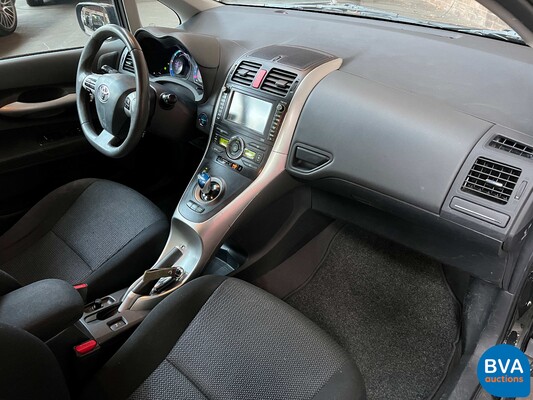 Toyota Auris 1.8 Full Hybrid Dynamic 136pk 2011 -Org. NL-, 95-PKJ-9