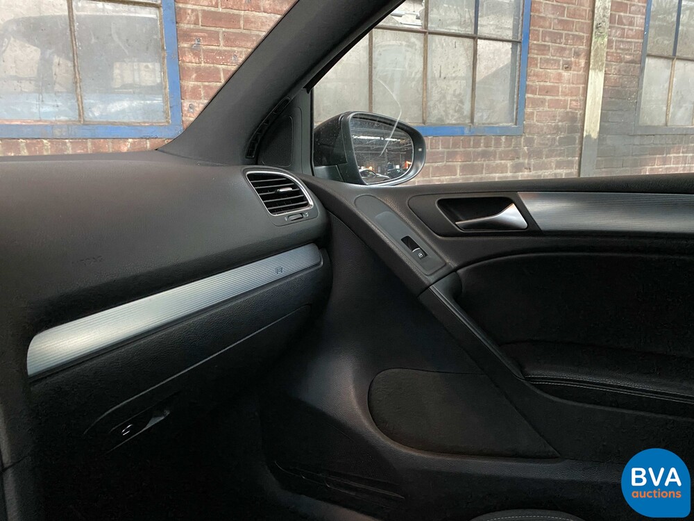 Volkswagen Golf 6R 2.0 4-Motion 271 PS 2011, P-318-BS.