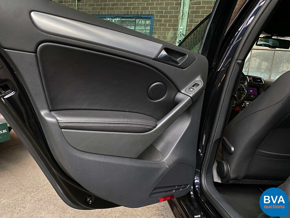 Volkswagen Golf 6R 2.0 4-Motion 271 PS 2011, P-318-BS.