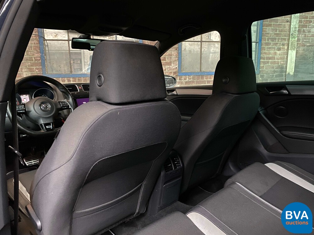 Volkswagen Golf 6R 2.0 4-Motion 271 PS 2011, P-318-BS.
