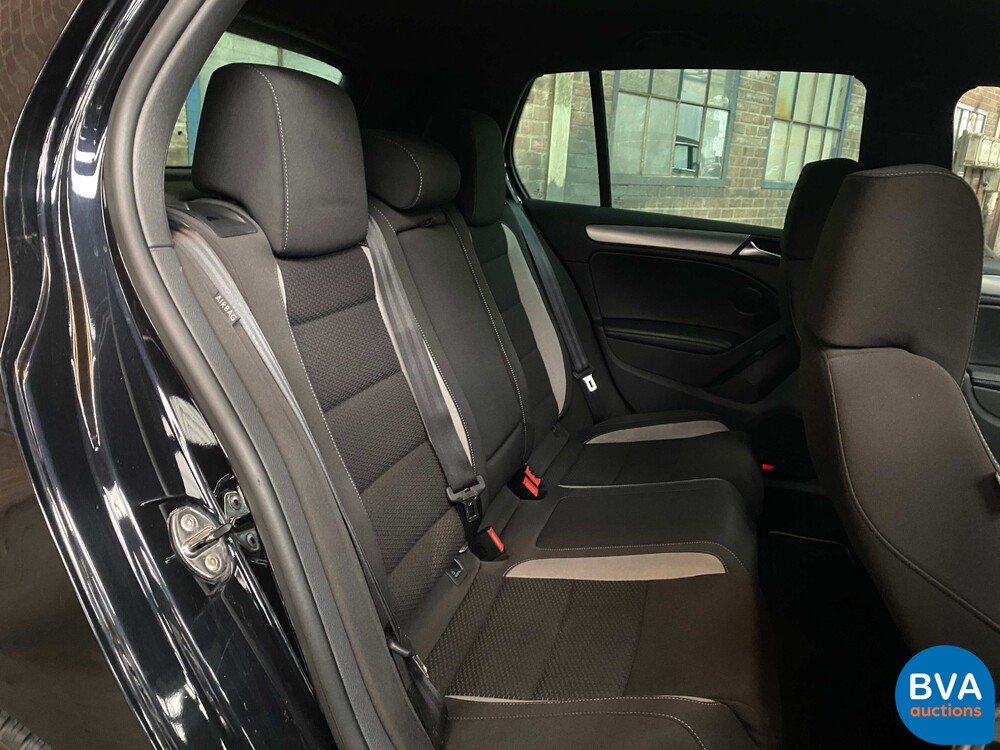 Volkswagen Golf 6R 2.0 4-Motion 271 PS 2011, P-318-BS.