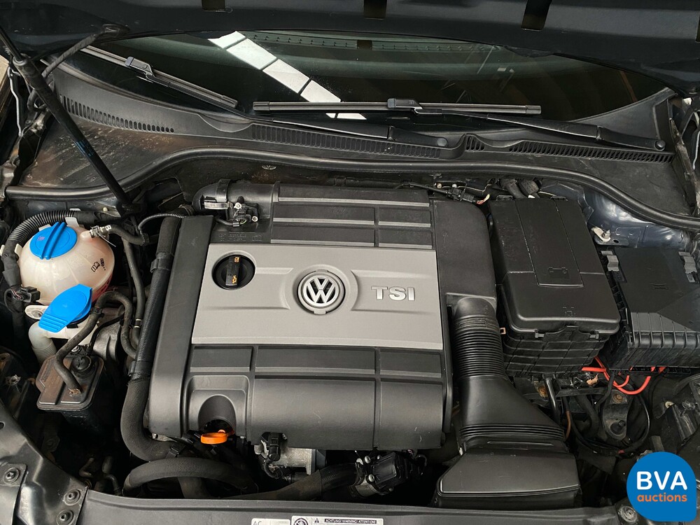 Volkswagen Golf 6R 2.0 4-Motion 271 PS 2011, P-318-BS.