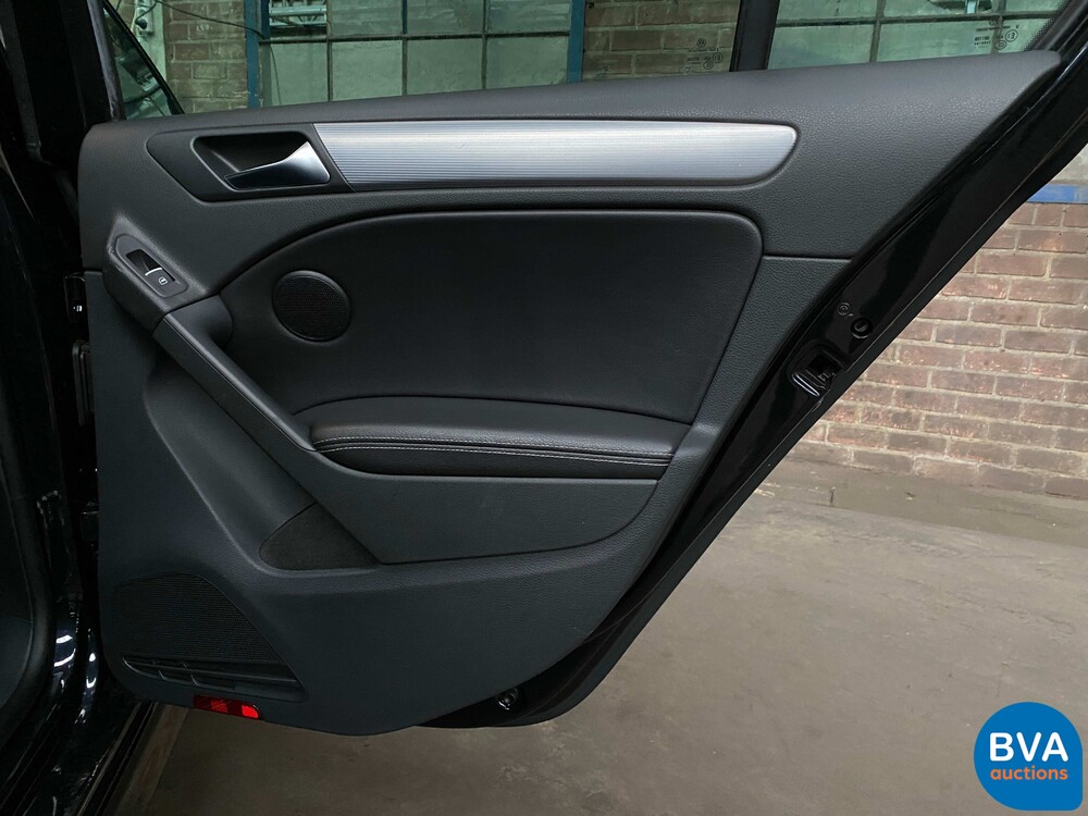 Volkswagen Golf 6R 2.0 4-Motion 271 PS 2011, P-318-BS.