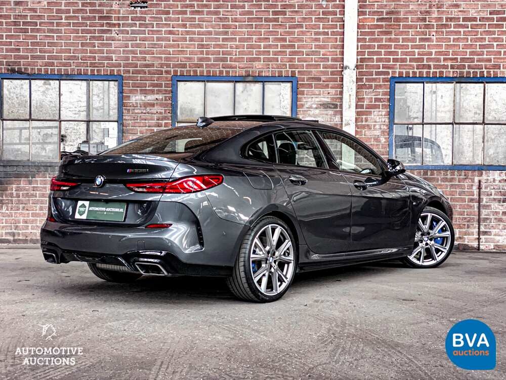 BMW M235i xDrive Gran Coupe M-Sport 2-serie 306pk 2020 -Org. NL-, J-701-LL