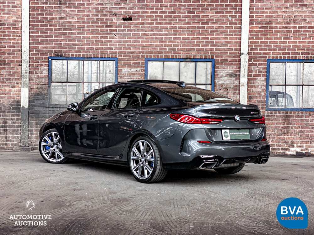 BMW M235i xDrive Gran Coupe M-Sport 2-serie 306pk 2020 -Org. NL-, J-701-LL