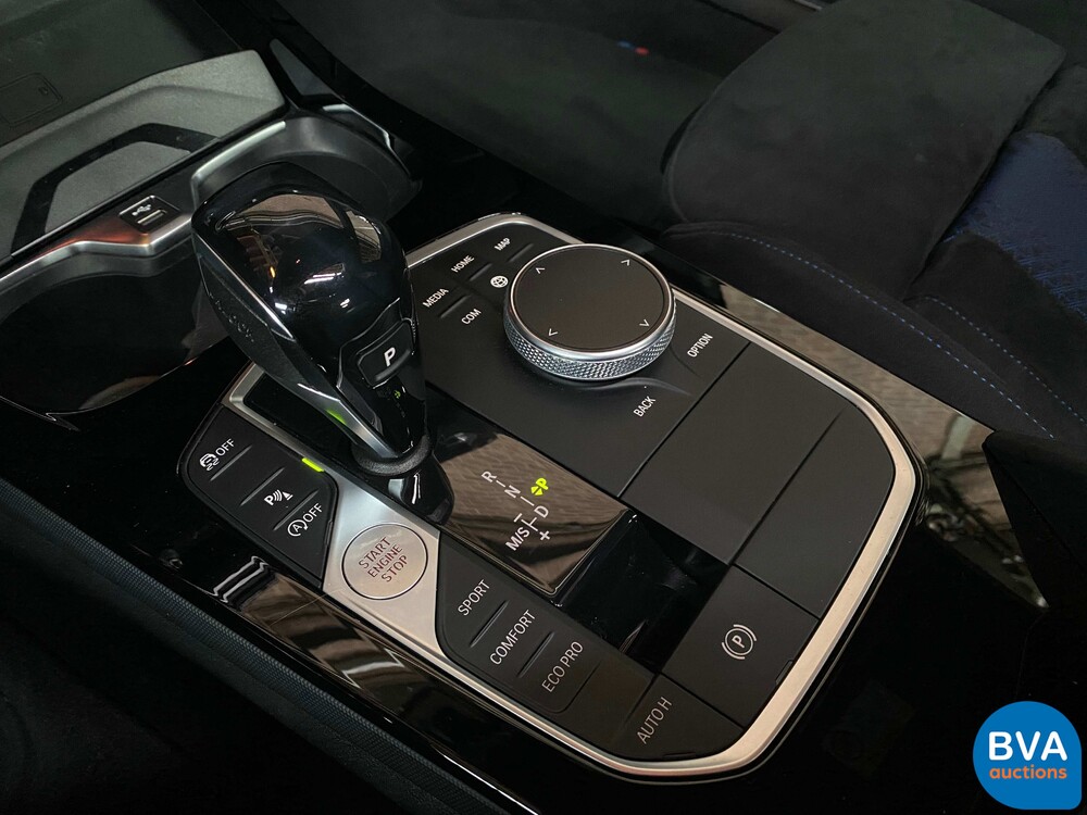 BMW M235i xDrive Gran Coupe M-Sport 2-serie 306pk 2020 -Org. NL-, J-701-LL